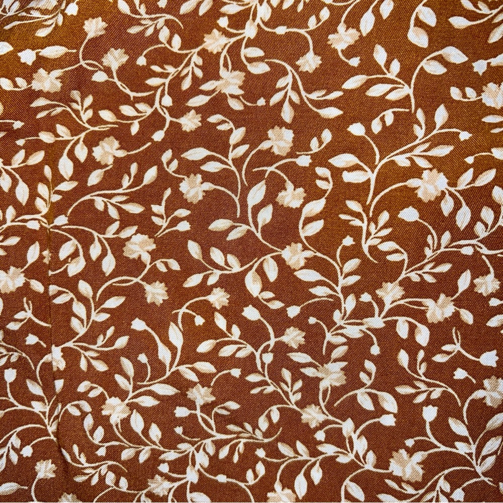 Floral Pattern Blouse - Picture 3 of 5
